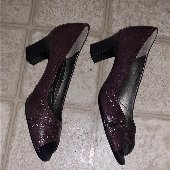 Woman high heels - Picture 3 of 4